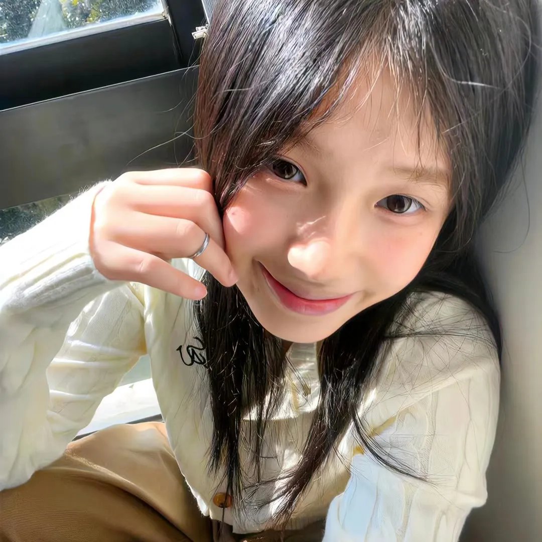 院子里的女人